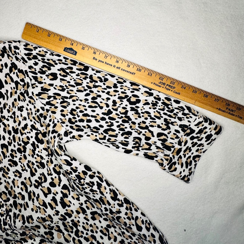 Chico's No Iron Leopard Print Button Down 100% Linen Shirt Women's Size 0.5 - Picture 8 of 8